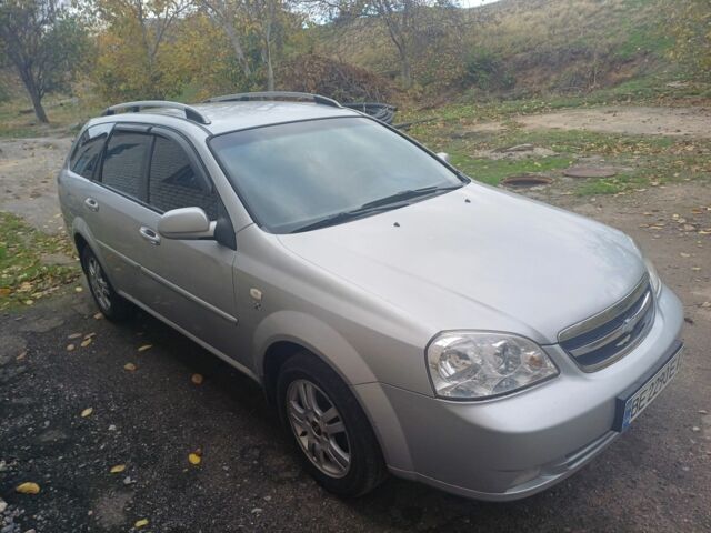 Серый Шевроле Лачетти, объемом двигателя 2 л и пробегом 290 тыс. км за 3900 $, фото 1 на Automoto.ua