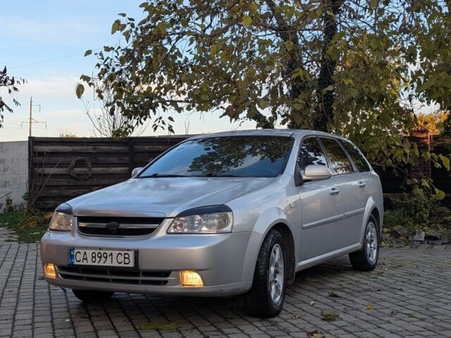 Серый Шевроле Лачетти, объемом двигателя 1.8 л и пробегом 357 тыс. км за 3500 $, фото 1 на Automoto.ua