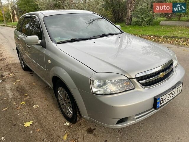 Серый Шевроле Лачетти, объемом двигателя 1.8 л и пробегом 220 тыс. км за 4700 $, фото 1 на Automoto.ua