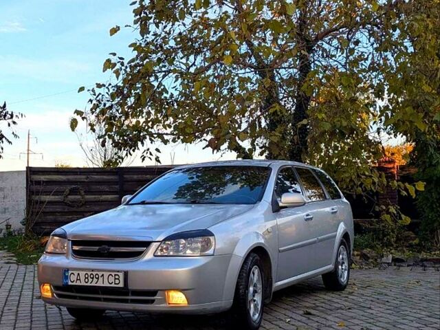 Серый Шевроле Лачетти, объемом двигателя 1.8 л и пробегом 23000 тыс. км за 4200 $, фото 1 на Automoto.ua