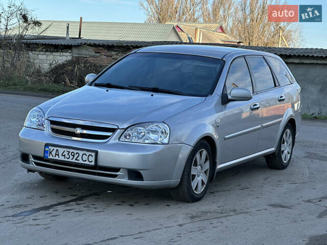 Сірий Шевроле Лачетті, об'ємом двигуна 1.8 л та пробігом 231 тис. км за 3900 $, фото 1 на Automoto.ua
