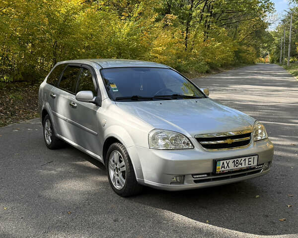 Серый Шевроле Лачетти, объемом двигателя 1.8 л и пробегом 230 тыс. км за 4200 $, фото 1 на Automoto.ua