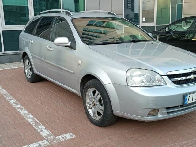 Серый Шевроле Лачетти, объемом двигателя 1.8 л и пробегом 249 тыс. км за 140000 $, фото 1 на Automoto.ua