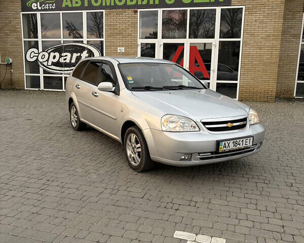 Сірий Шевроле Лачетті, об'ємом двигуна 1.8 л та пробігом 230 тис. км за 4100 $, фото 1 на Automoto.ua