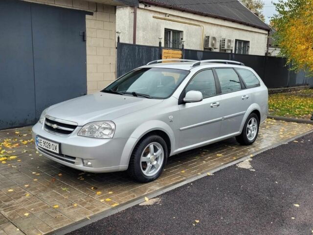 Серый Шевроле Лачетти, объемом двигателя 1.6 л и пробегом 244 тыс. км за 5500 $, фото 1 на Automoto.ua