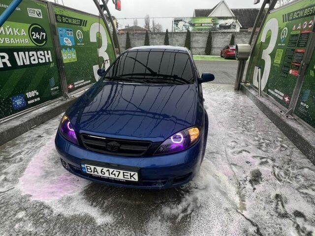 Синий Шевроле Лачетти, объемом двигателя 1.4 л и пробегом 150 тыс. км за 4000 $, фото 1 на Automoto.ua