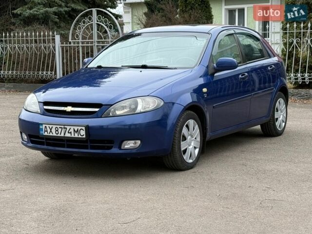 Синий Шевроле Лачетти, объемом двигателя 1.6 л и пробегом 275 тыс. км за 3400 $, фото 1 на Automoto.ua