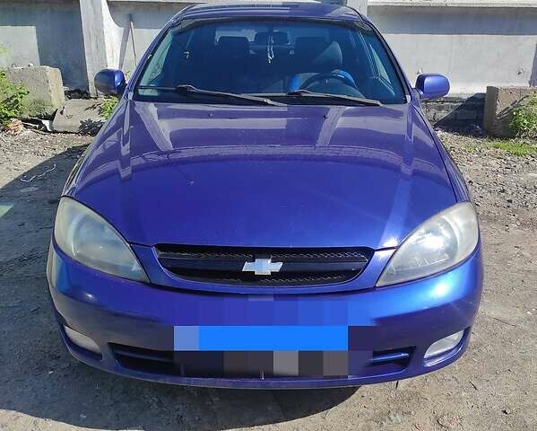 Синий Шевроле Лачетти, объемом двигателя 1.8 л и пробегом 250 тыс. км за 3500 $, фото 1 на Automoto.ua
