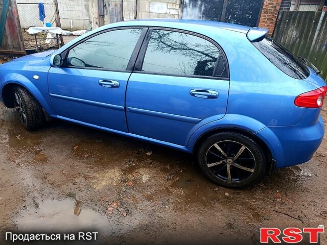 Синий Шевроле Лачетти, объемом двигателя 1.8 л и пробегом 214 тыс. км за 3600 $, фото 1 на Automoto.ua