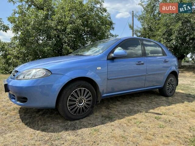 Синий Шевроле Лачетти, объемом двигателя 0 л и пробегом 219 тыс. км за 4300 $, фото 1 на Automoto.ua
