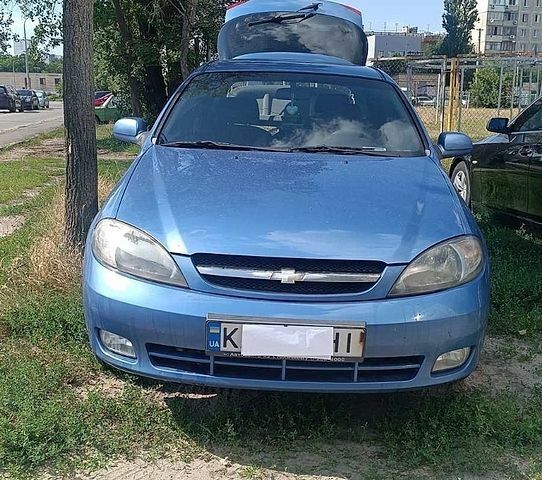 Синій Шевроле Лачетті, об'ємом двигуна 1.8 л та пробігом 125 тис. км за 4300 $, фото 1 на Automoto.ua