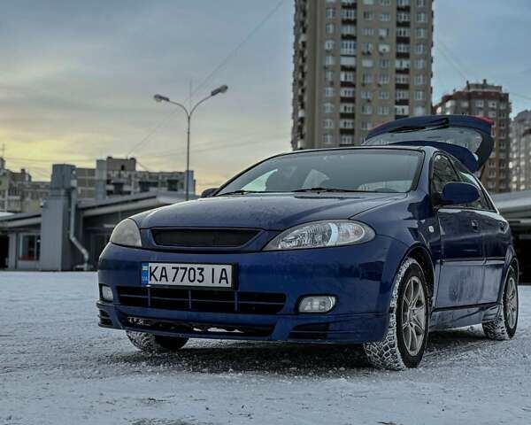 Синій Шевроле Лачетті, об'ємом двигуна 1.6 л та пробігом 241 тис. км за 4200 $, фото 1 на Automoto.ua
