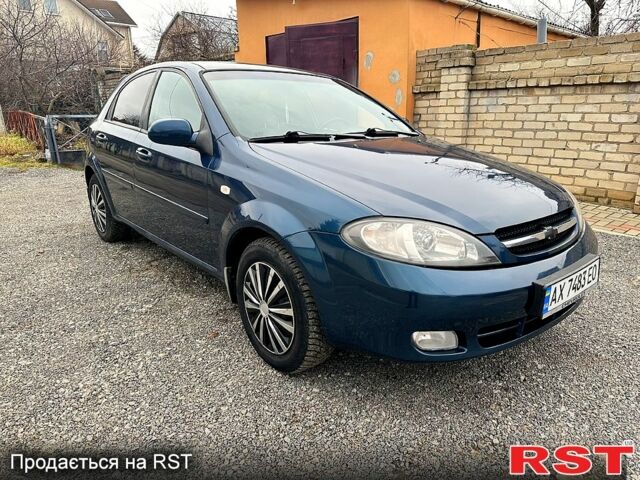 Синий Шевроле Лачетти, объемом двигателя 1.8 л и пробегом 17600 тыс. км за 4950 $, фото 1 на Automoto.ua