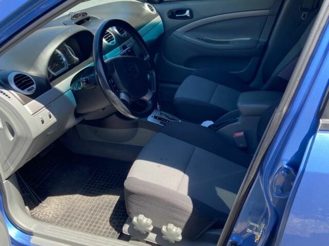 Синий Шевроле Лачетти, объемом двигателя 1.8 л и пробегом 142 тыс. км за 5000 $, фото 1 на Automoto.ua