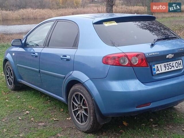 Синий Шевроле Лачетти, объемом двигателя 1.6 л и пробегом 280 тыс. км за 3000 $, фото 1 на Automoto.ua
