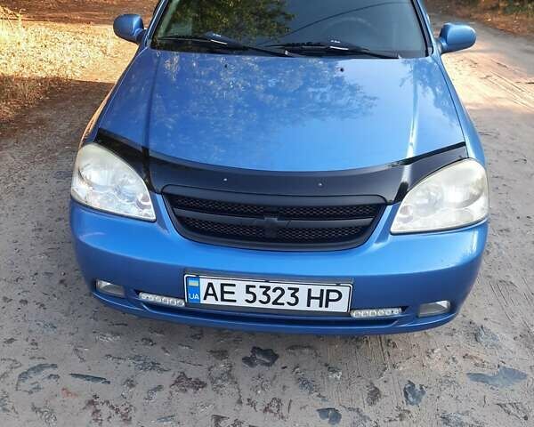 Синий Шевроле Лачетти, объемом двигателя 1.82 л и пробегом 270 тыс. км за 4200 $, фото 1 на Automoto.ua