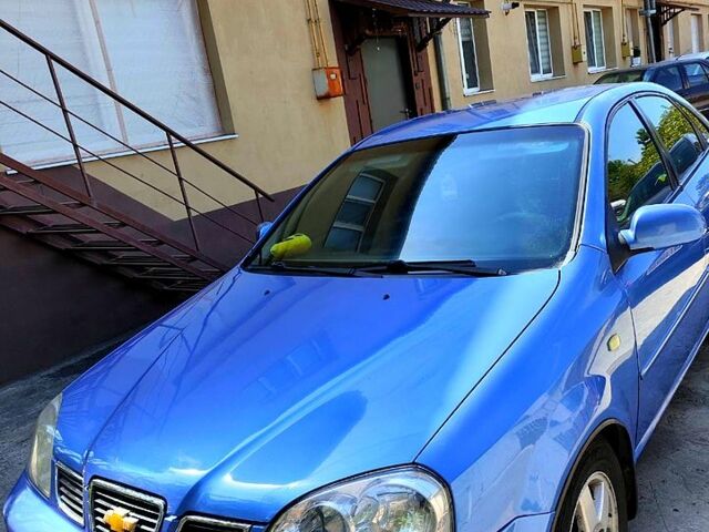 Синий Шевроле Лачетти, объемом двигателя 1.8 л и пробегом 270 тыс. км за 2200 $, фото 1 на Automoto.ua