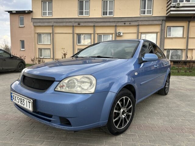 Синій Шевроле Лачетті, об'ємом двигуна 1.8 л та пробігом 350 тис. км за 3700 $, фото 1 на Automoto.ua