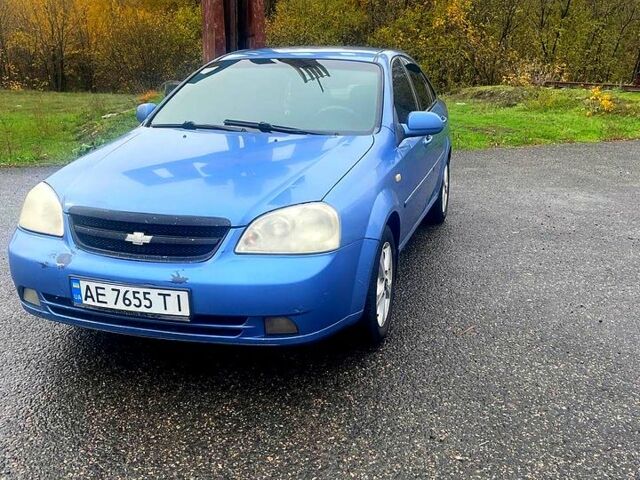 Синий Шевроле Лачетти, объемом двигателя 1.8 л и пробегом 300 тыс. км за 3500 $, фото 1 на Automoto.ua