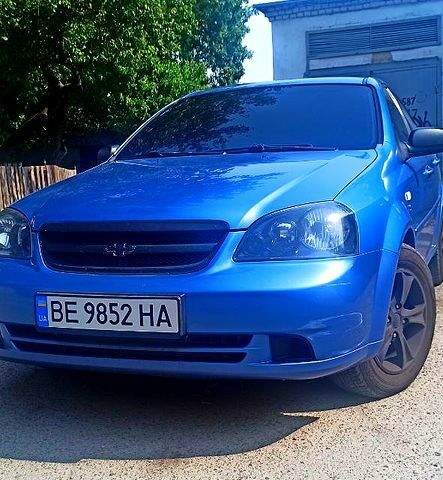 Синій Шевроле Лачетті, об'ємом двигуна 1.6 л та пробігом 240 тис. км за 3700 $, фото 1 на Automoto.ua