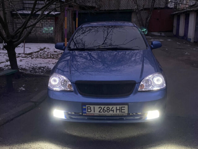Синій Шевроле Лачетті, об'ємом двигуна 1.8 л та пробігом 182 тис. км за 5000 $, фото 1 на Automoto.ua