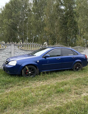 Синий Шевроле Лачетти, объемом двигателя 1.6 л и пробегом 240 тыс. км за 4000 $, фото 1 на Automoto.ua