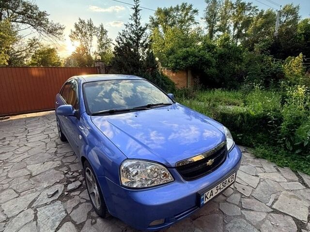 Синий Шевроле Лачетти, объемом двигателя 1.8 л и пробегом 250 тыс. км за 3450 $, фото 1 на Automoto.ua