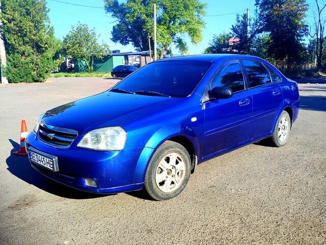 Синий Шевроле Лачетти, объемом двигателя 1.6 л и пробегом 242 тыс. км за 3500 $, фото 1 на Automoto.ua