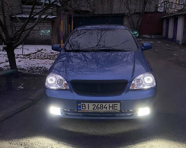 Синий Шевроле Лачетти, объемом двигателя 1.8 л и пробегом 182 тыс. км за 5000 $, фото 1 на Automoto.ua