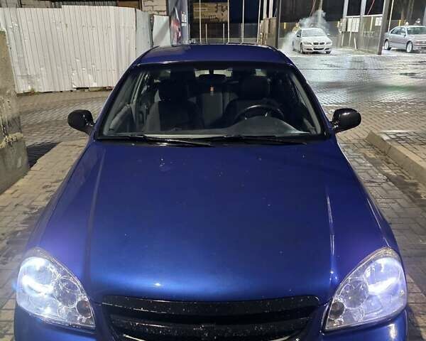 Синий Шевроле Лачетти, объемом двигателя 1.6 л и пробегом 260 тыс. км за 3600 $, фото 1 на Automoto.ua