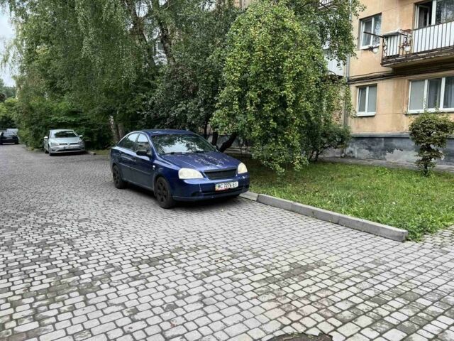 Синий Шевроле Лачетти, объемом двигателя 1.8 л и пробегом 170 тыс. км за 2710 $, фото 1 на Automoto.ua