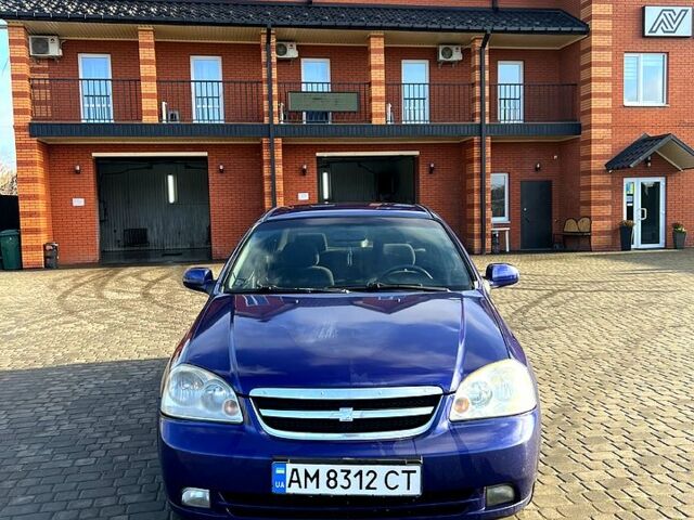 Синий Шевроле Лачетти, объемом двигателя 1.8 л и пробегом 317 тыс. км за 3400 $, фото 1 на Automoto.ua