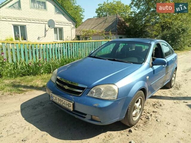 Синий Шевроле Лачетти, объемом двигателя 1.6 л и пробегом 230 тыс. км за 3500 $, фото 1 на Automoto.ua