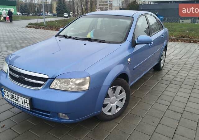 Синій Шевроле Лачетті, об'ємом двигуна 1.8 л та пробігом 170 тис. км за 5000 $, фото 1 на Automoto.ua