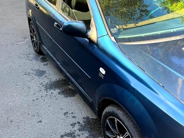 Синий Шевроле Лачетти, объемом двигателя 2 л и пробегом 390 тыс. км за 3200 $, фото 1 на Automoto.ua