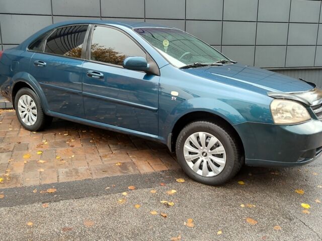 Синий Шевроле Лачетти, объемом двигателя 1.8 л и пробегом 157 тыс. км за 4400 $, фото 1 на Automoto.ua