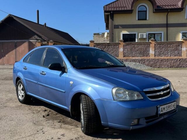Синий Шевроле Лачетти, объемом двигателя 1.6 л и пробегом 170 тыс. км за 3500 $, фото 1 на Automoto.ua