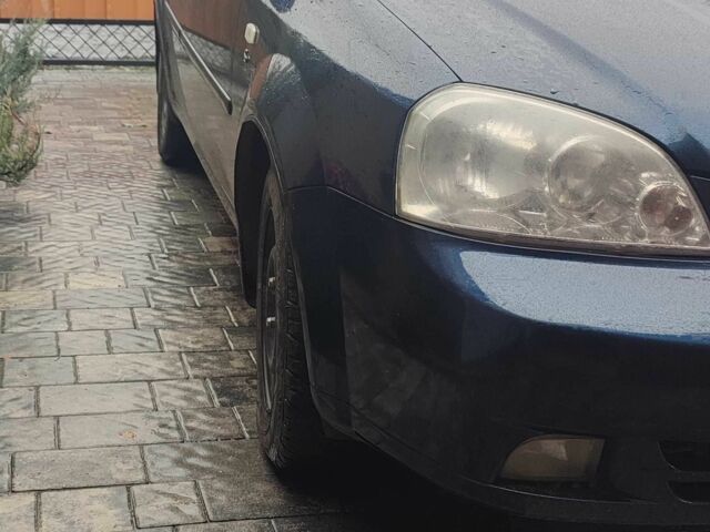 Синий Шевроле Лачетти, объемом двигателя 1.6 л и пробегом 360 тыс. км за 3700 $, фото 1 на Automoto.ua