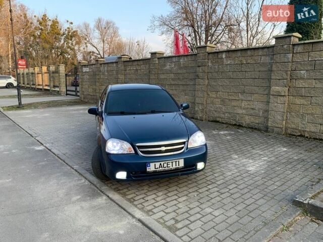 Синій Шевроле Лачетті, об'ємом двигуна 1.8 л та пробігом 255 тис. км за 4000 $, фото 1 на Automoto.ua