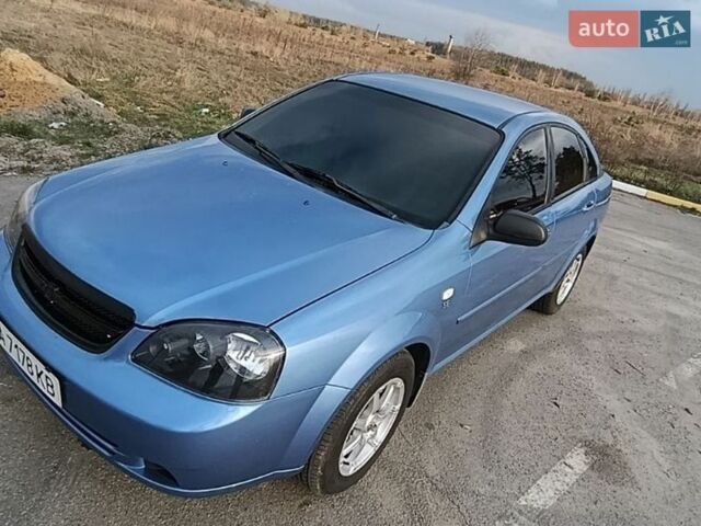 Синий Шевроле Лачетти, объемом двигателя 1.6 л и пробегом 270 тыс. км за 4500 $, фото 1 на Automoto.ua