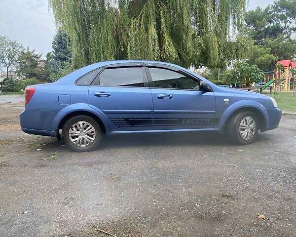 Синий Шевроле Лачетти, объемом двигателя 1.6 л и пробегом 275 тыс. км за 5000 $, фото 1 на Automoto.ua