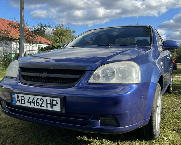 Синий Шевроле Лачетти, объемом двигателя 1.8 л и пробегом 221 тыс. км за 4000 $, фото 1 на Automoto.ua