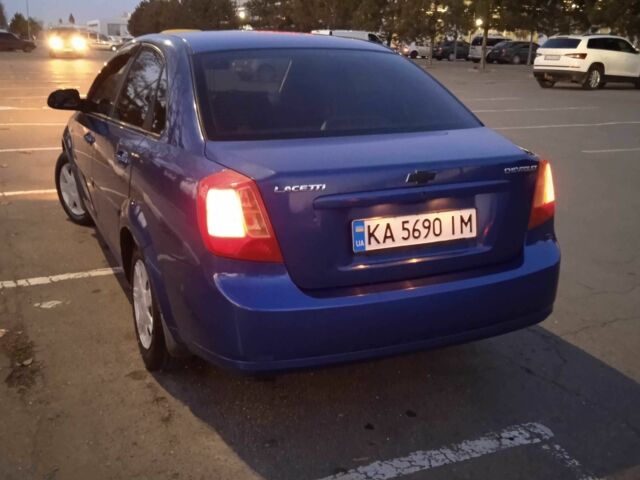 Синий Шевроле Лачетти, объемом двигателя 1.6 л и пробегом 254 тыс. км за 3800 $, фото 1 на Automoto.ua