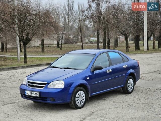 Синий Шевроле Лачетти, объемом двигателя 1.6 л и пробегом 350 тыс. км за 4200 $, фото 1 на Automoto.ua