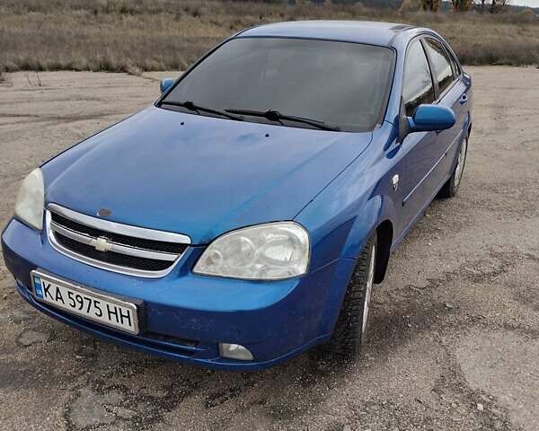Синий Шевроле Лачетти, объемом двигателя 1.8 л и пробегом 349 тыс. км за 4600 $, фото 1 на Automoto.ua