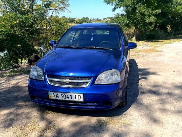 Синий Шевроле Лачетти, объемом двигателя 1.8 л и пробегом 333 тыс. км за 4500 $, фото 1 на Automoto.ua