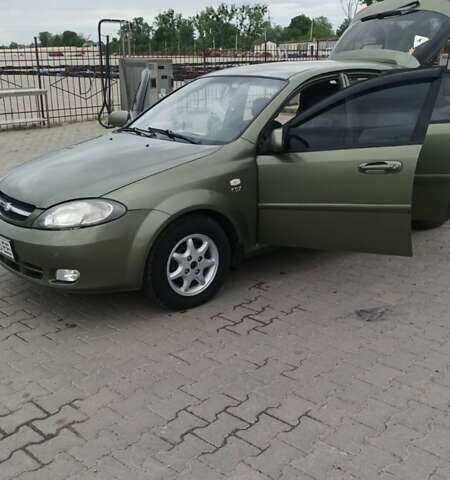 Зелений Шевроле Лачетті, об'ємом двигуна 1.8 л та пробігом 167 тис. км за 3999 $, фото 1 на Automoto.ua