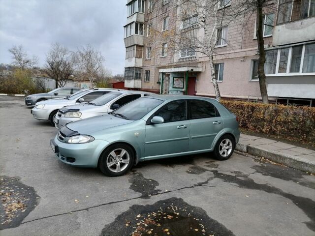 Зелений Шевроле Лачетті, об'ємом двигуна 0 л та пробігом 315 тис. км за 3800 $, фото 1 на Automoto.ua
