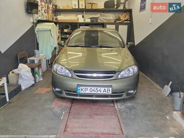 Зелений Шевроле Лачетті, об'ємом двигуна 1.8 л та пробігом 300 тис. км за 4500 $, фото 1 на Automoto.ua