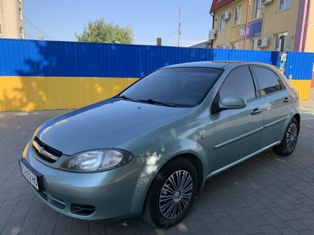 Зеленый Шевроле Лачетти, объемом двигателя 1.6 л и пробегом 280 тыс. км за 3800 $, фото 1 на Automoto.ua
